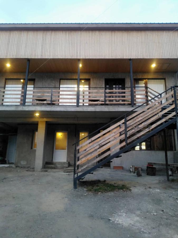 Guesthouse Relax In Kazbegi Bagian luar foto