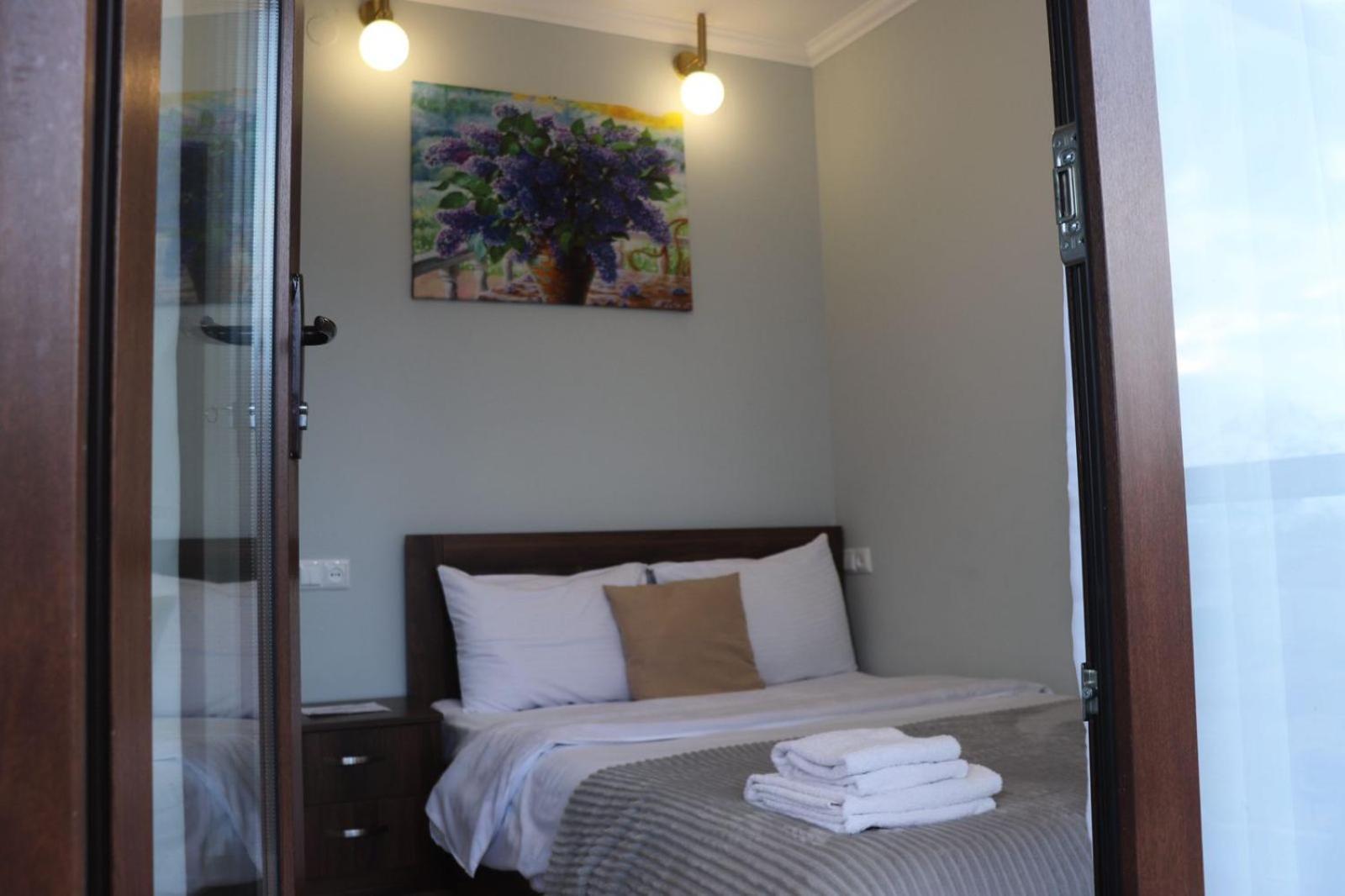 Guesthouse Relax In Kazbegi Bagian luar foto