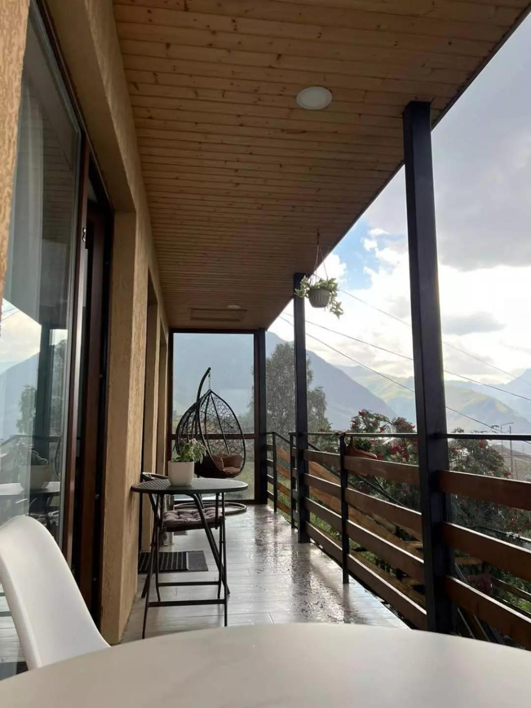 Guesthouse Relax In Kazbegi Bagian luar foto