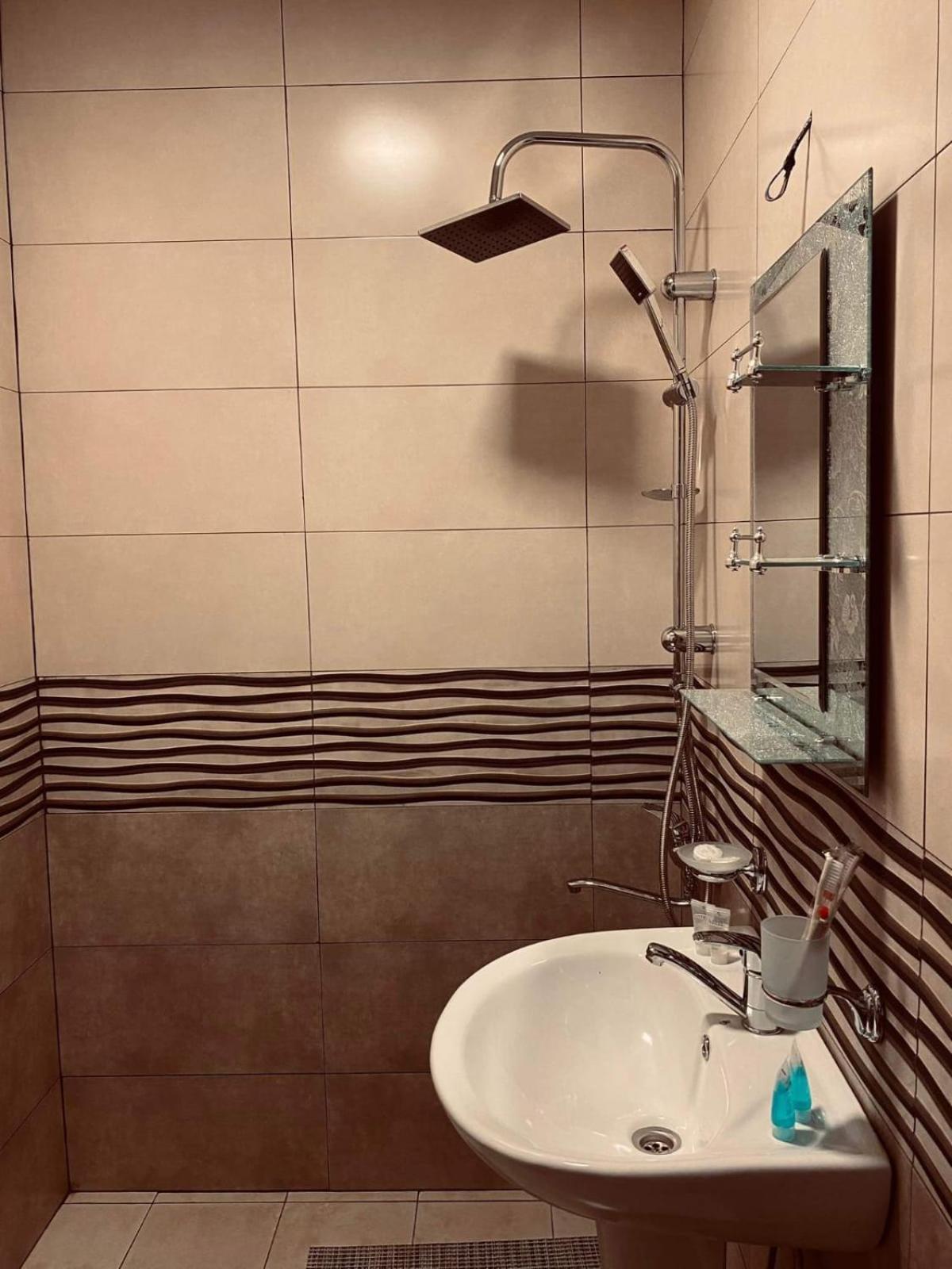 Guesthouse Relax In Kazbegi Bagian luar foto